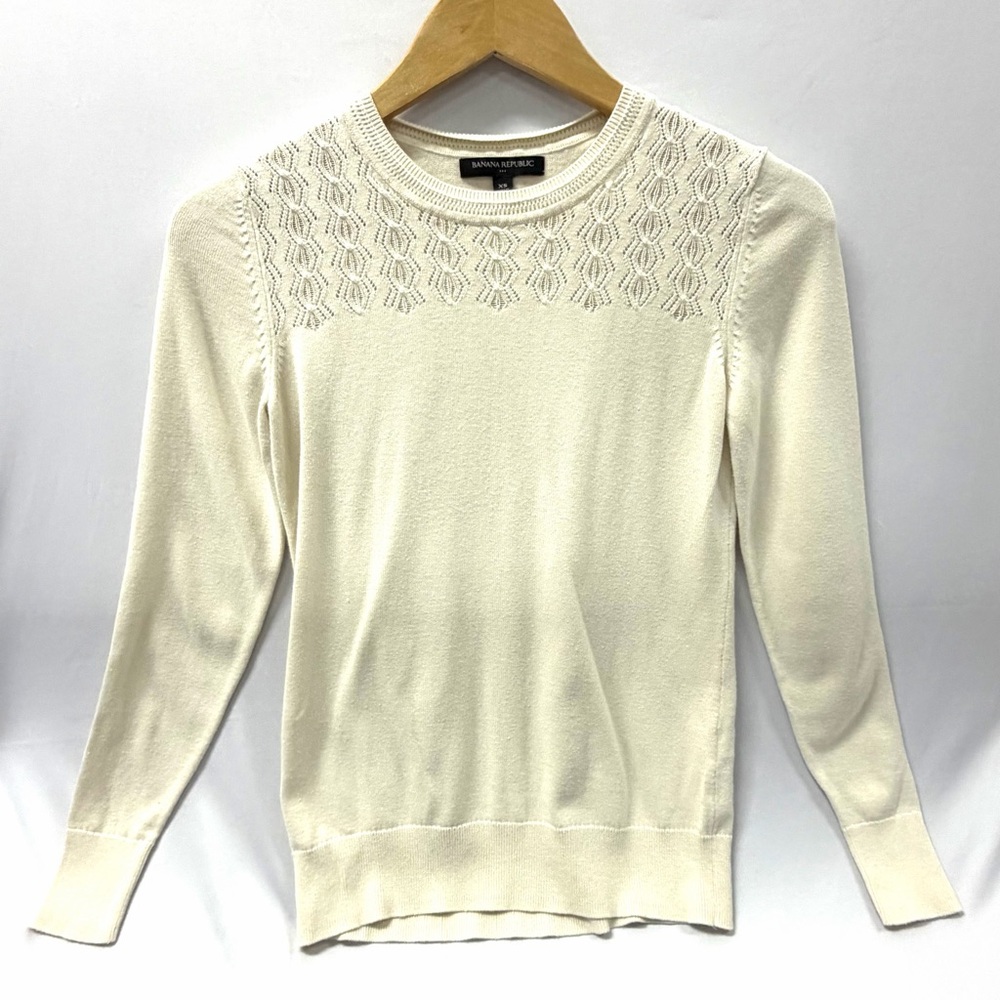 Cream Banana Republic Sweater